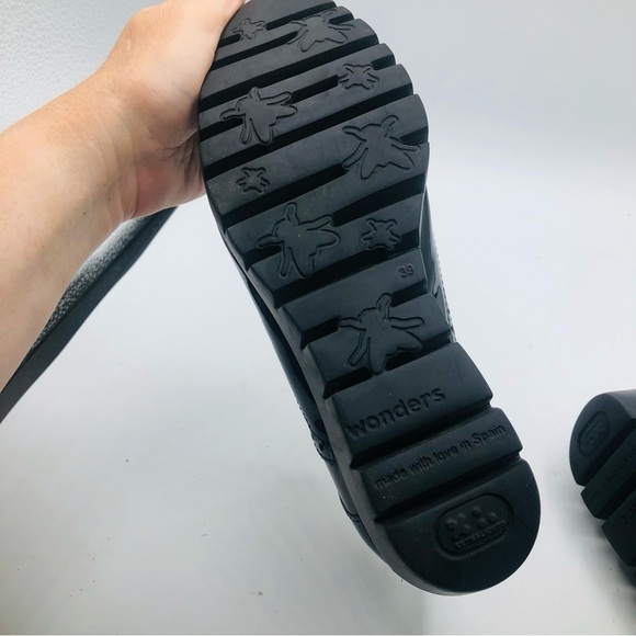 Wonder  navy and blue patten leather platform loafers‎ size 7-7.5 39 euro size39 - Picture 6 of 14